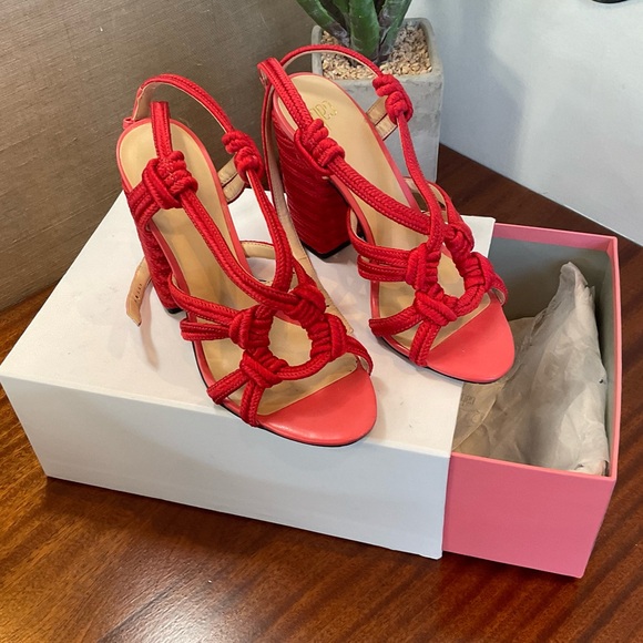 Cabi Tip Toe Sandal - Picture 4 of 14